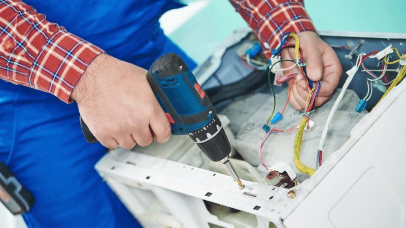 Çankaya Amana Amana çamaşır makinesi kart tamiri – Su almama arızası orijinal parça ile giderildi. - Teknik servis örneği